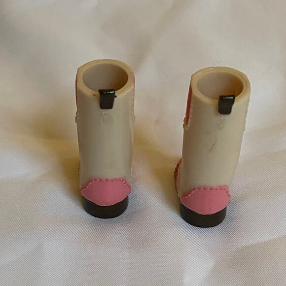 Bratz Girlz Kidz Footwear Cream & Pink Tall Boots - Picture 2 of 4